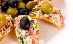 Вкусная легка сырная закуска на чипсах 